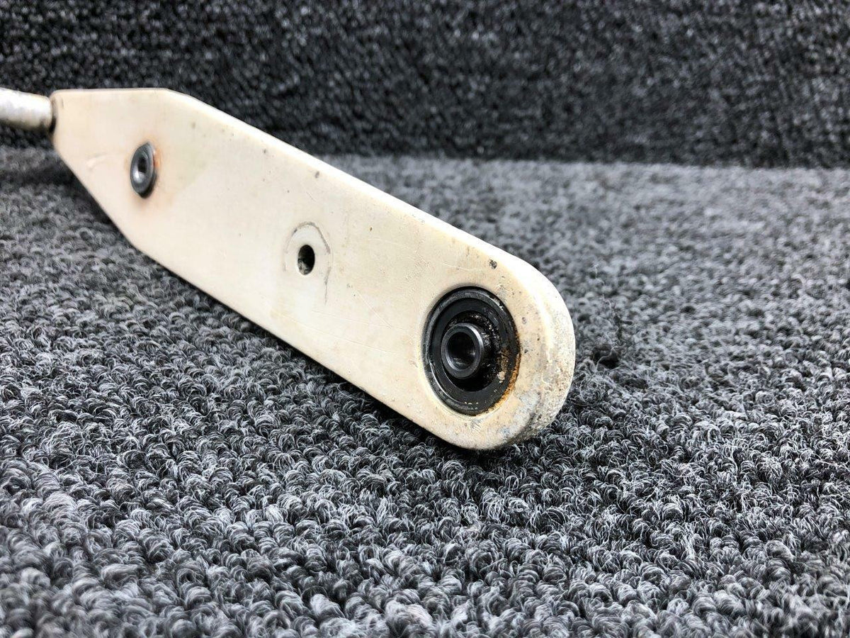 Cessna Aircraft Parts 0760675-4AGW Use 0760675-4 Cessna A188B Aft Elevator Bellcrank Assembly