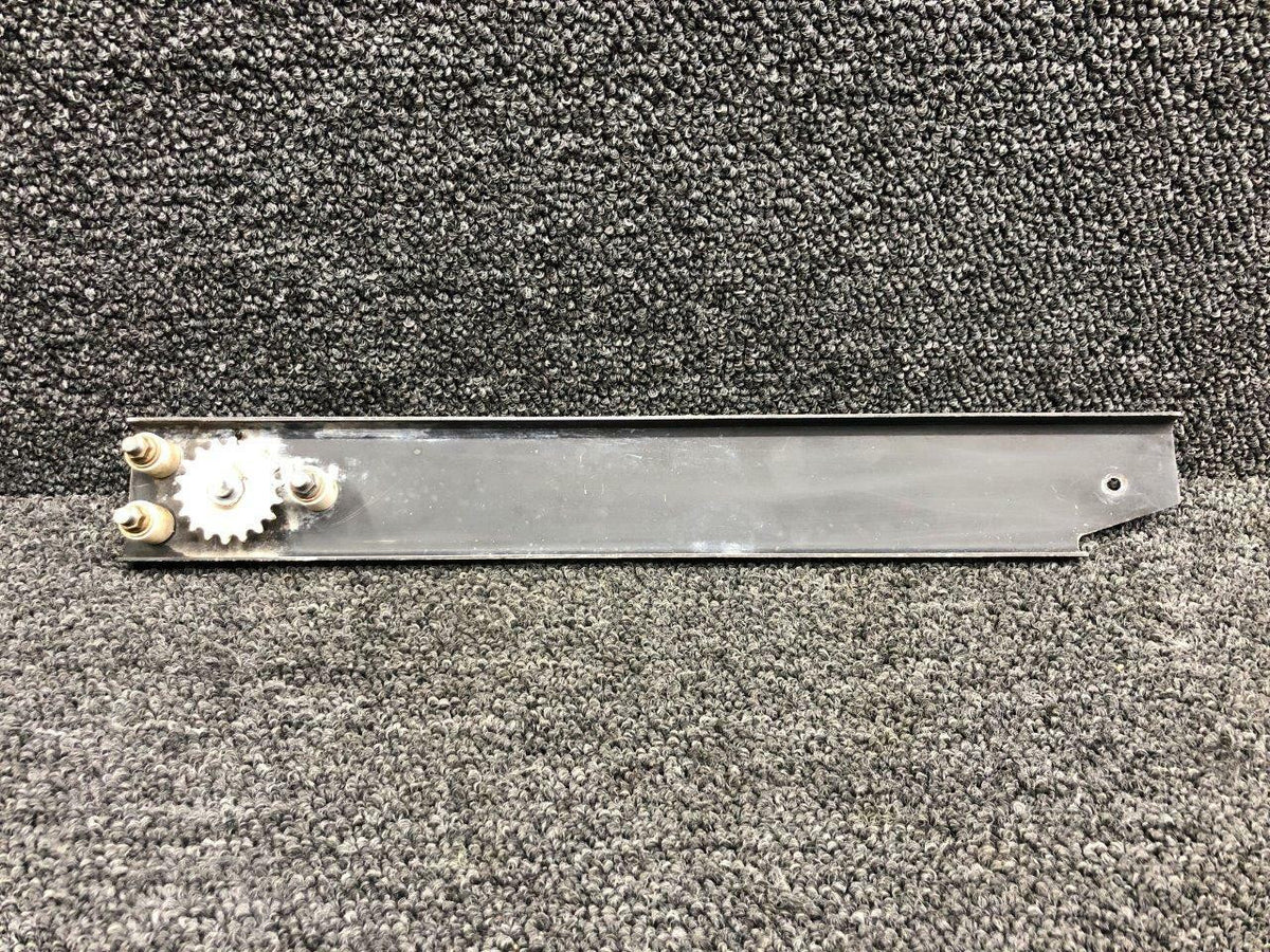 Cessna Aircraft Parts 1660505-7 / 0761210-1AGW Cessna A188B Elevator Trim Wheel Support W/ Sprocket