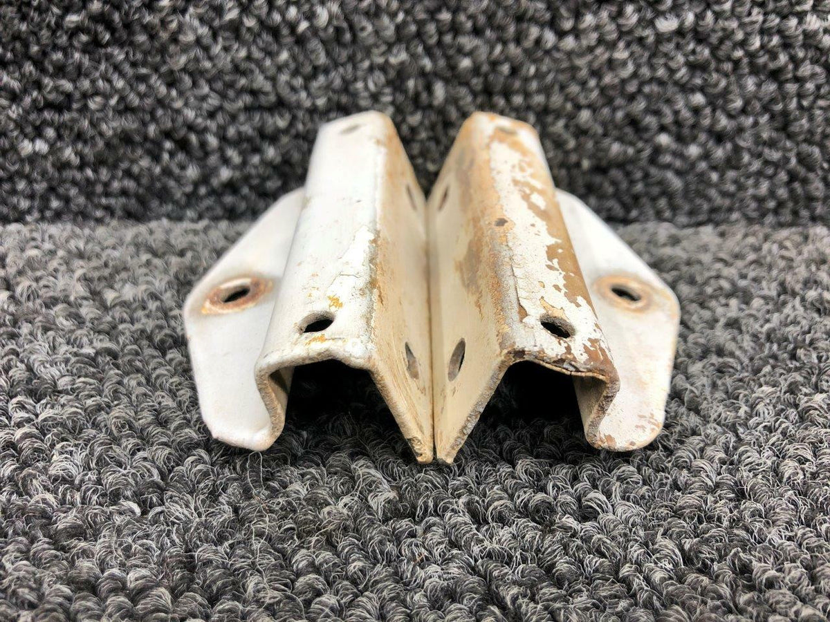 Cessna Aircraft Parts 1600018-7 Cessna A188B Aft Boom Support Bracket Set