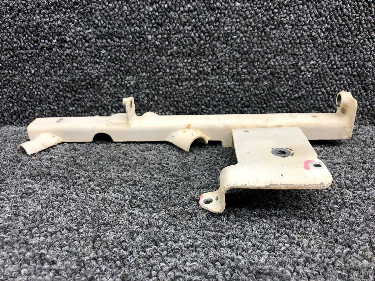 Cessna Aircraft Parts 1660131-15 WEU 1660167-1 Cessna A188B Bracket Sprayer Arm Control Stop