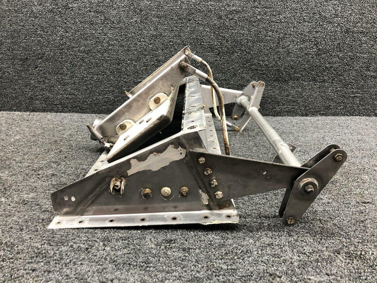 Cessna Aircraft Parts 1608090-5 Cessna A188B Gate Box Assembly