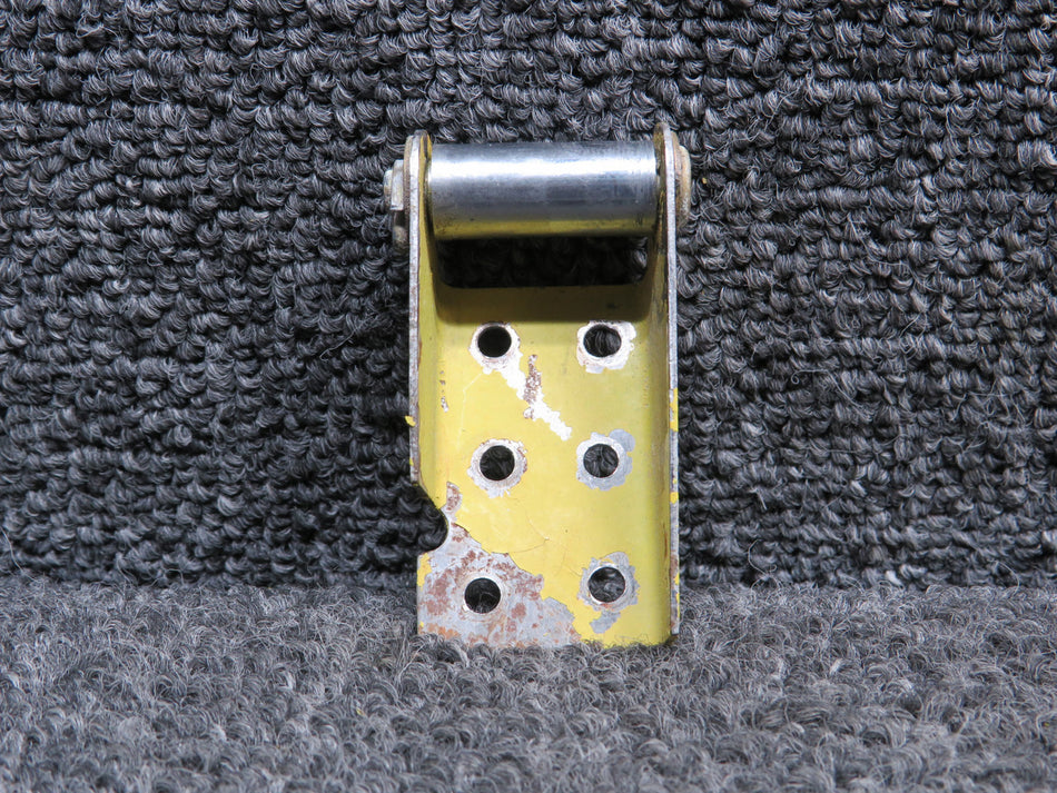 560249-041 Mooney M20K Idler Bracket Emergency Gear Actuator