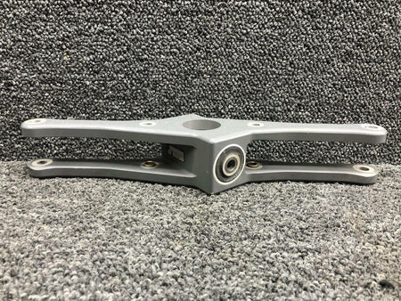 G062-1 (Alt: G062-2)  Robinson R44 Tail Rotor Hub Assembly (Rotor Struck) BAS Part Sales | Airplane Parts