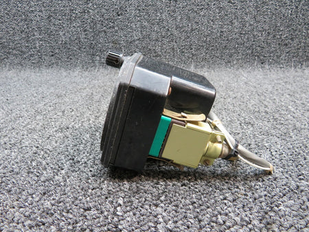 King Radio 066-3063-00 USE 066-03063-0000 King Radio KI-227 ADF Indicator Volts 14