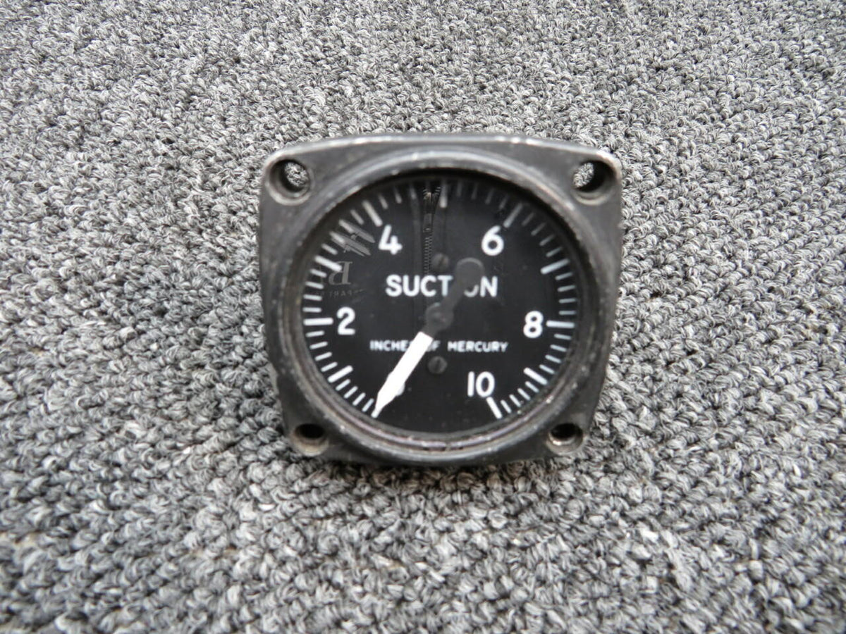 UMA S1414-N1 MPN 3-102-12 USE C668540-0101 UMA Suction Gauge