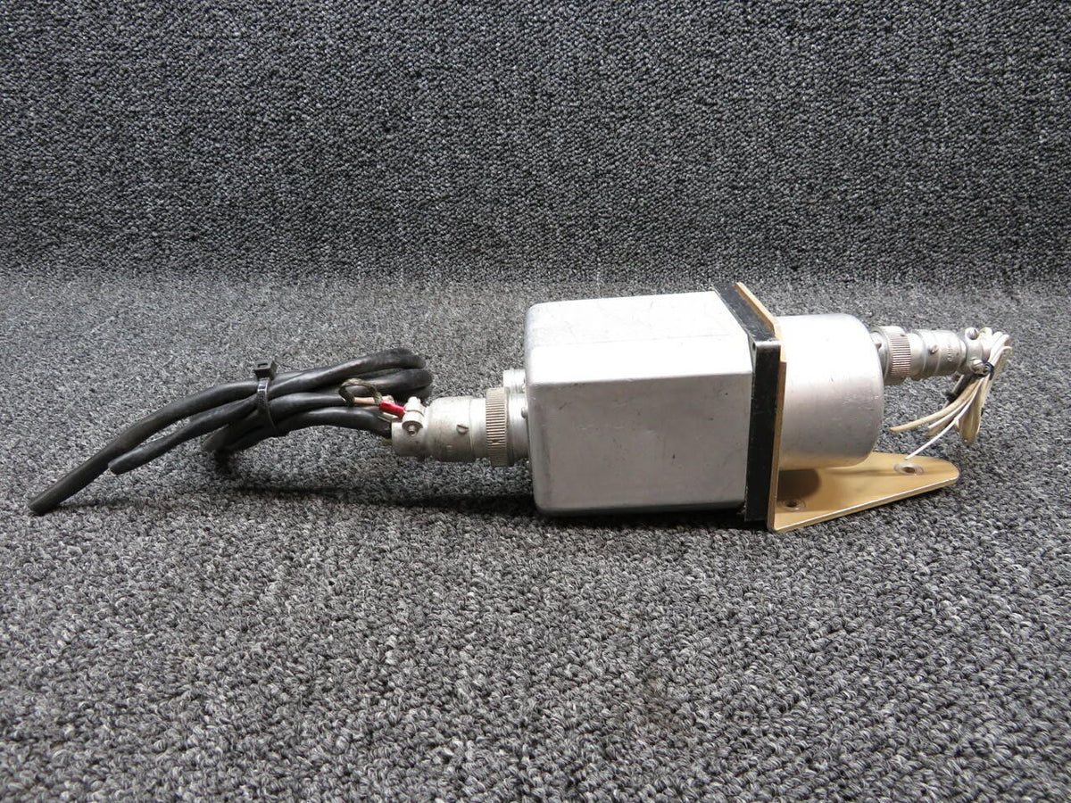 1U027-01 Bendix 551A Servo Amp Indicator (Volts: 28) BAS Part Sales | Airplane Parts