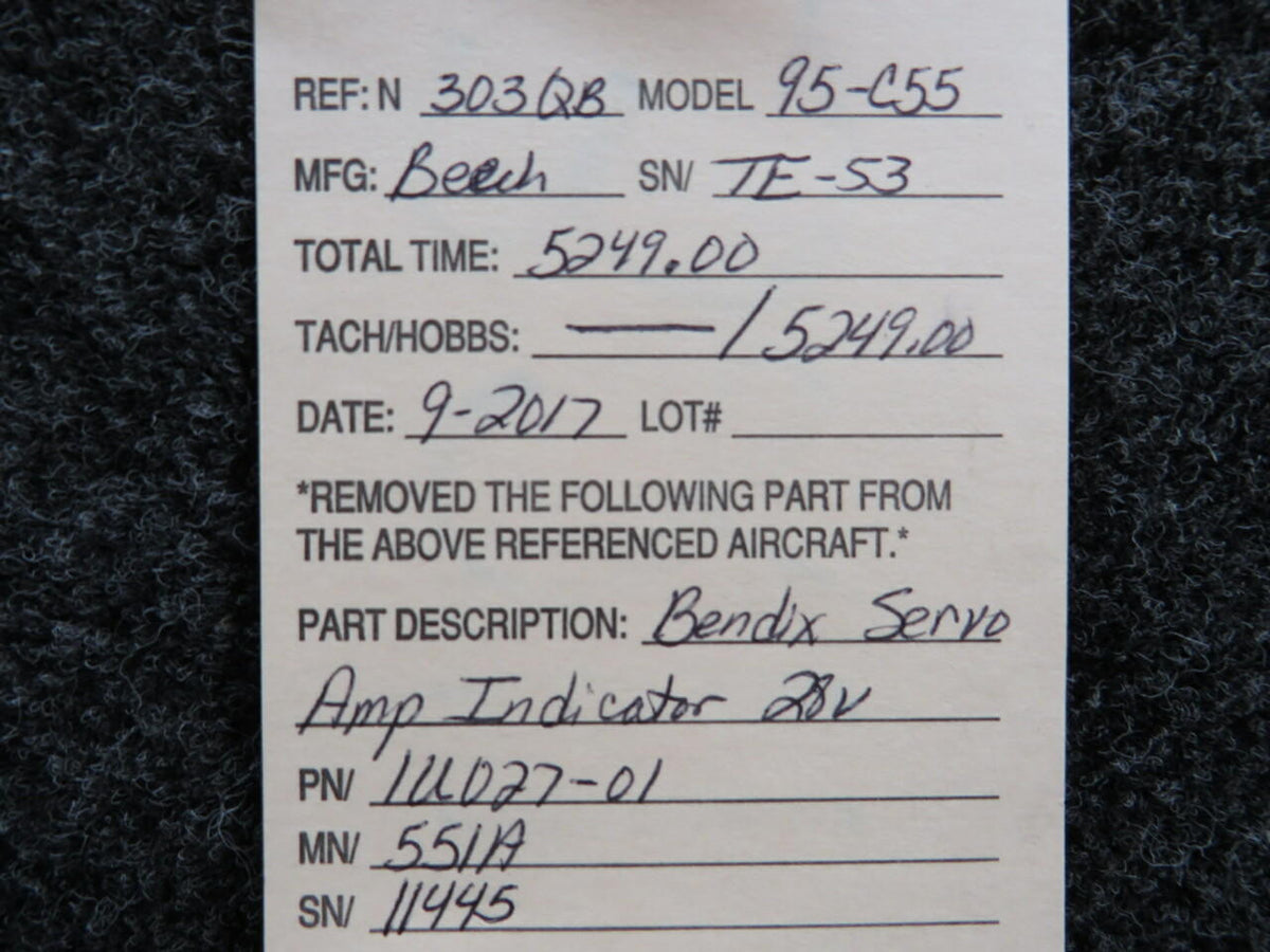Bendix 1U027-01 Bendix 551A Servo Amp Indicator Volts 28
