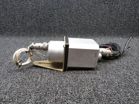 Bendix 1U027-01 Bendix 551A Servo Amp Indicator Volts 28