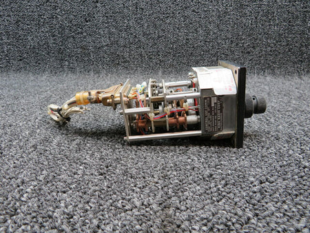 King Radio 071-1012-12 King Radio KFS-590B VHF Communication Control