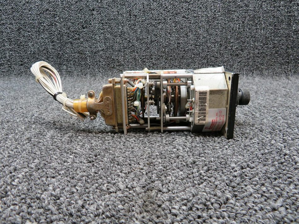 King Radio 071-1012-12 King Radio KFS-590B VHF Communication Control
