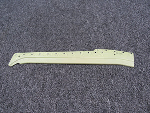 1218002-2 Cessna T206H Retainer Inner RH