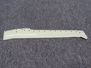 1218002-3 Cessna T206H Retainer Inner LH
