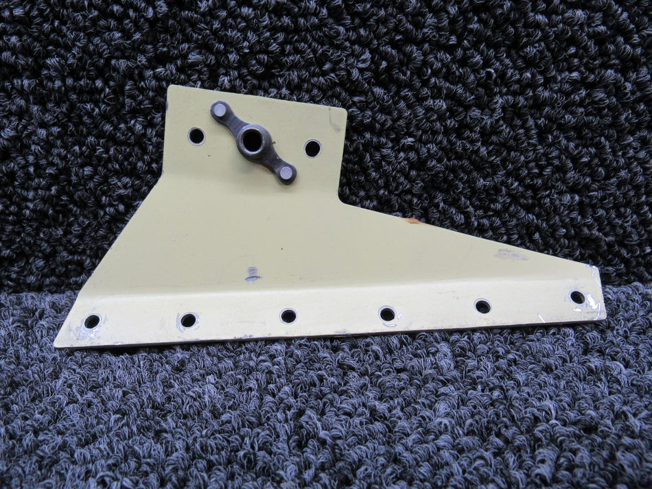 1211840-3 Cessna T206H Angle Assembly