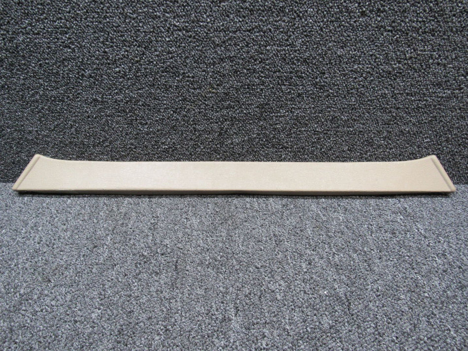 0515012-15 (USE: 0515012-18) Cessna 172S Edge Molding Assembly