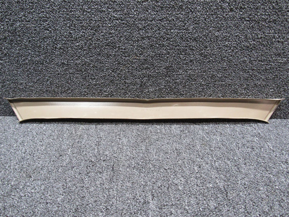 0515012-15 (USE: 0515012-18) Cessna 172S Edge Molding Assembly