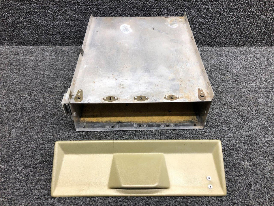 0513320-8 / 0513390-12 Cessna 172H Map Box & Door Assembly