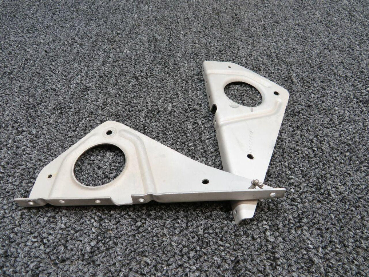 Cessna Aircraft Parts 075300-7 Cessna 180 Bracket Cowl Flap Control