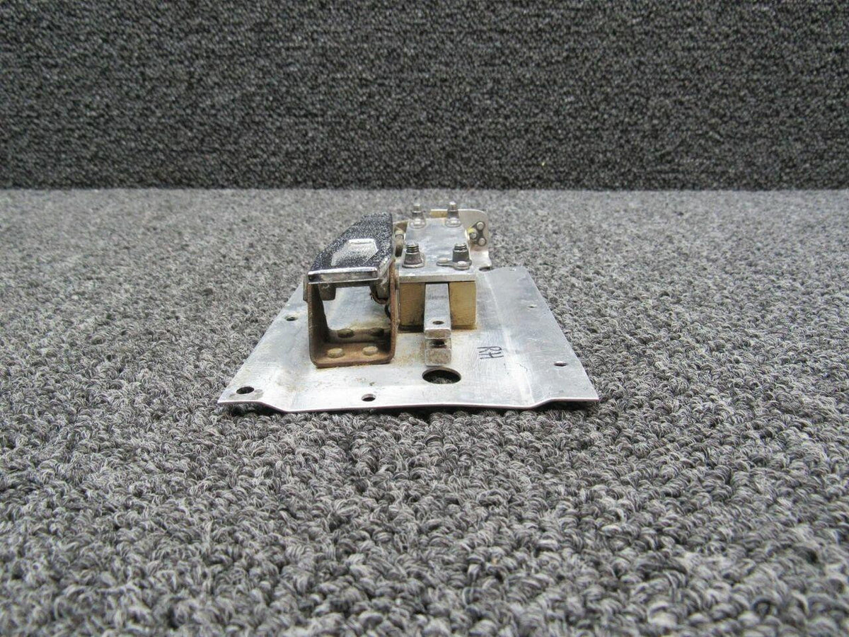 Cessna Aircraft Parts 1717039-4 Cessna 177RG Cabin Door Latch Assembly RH
