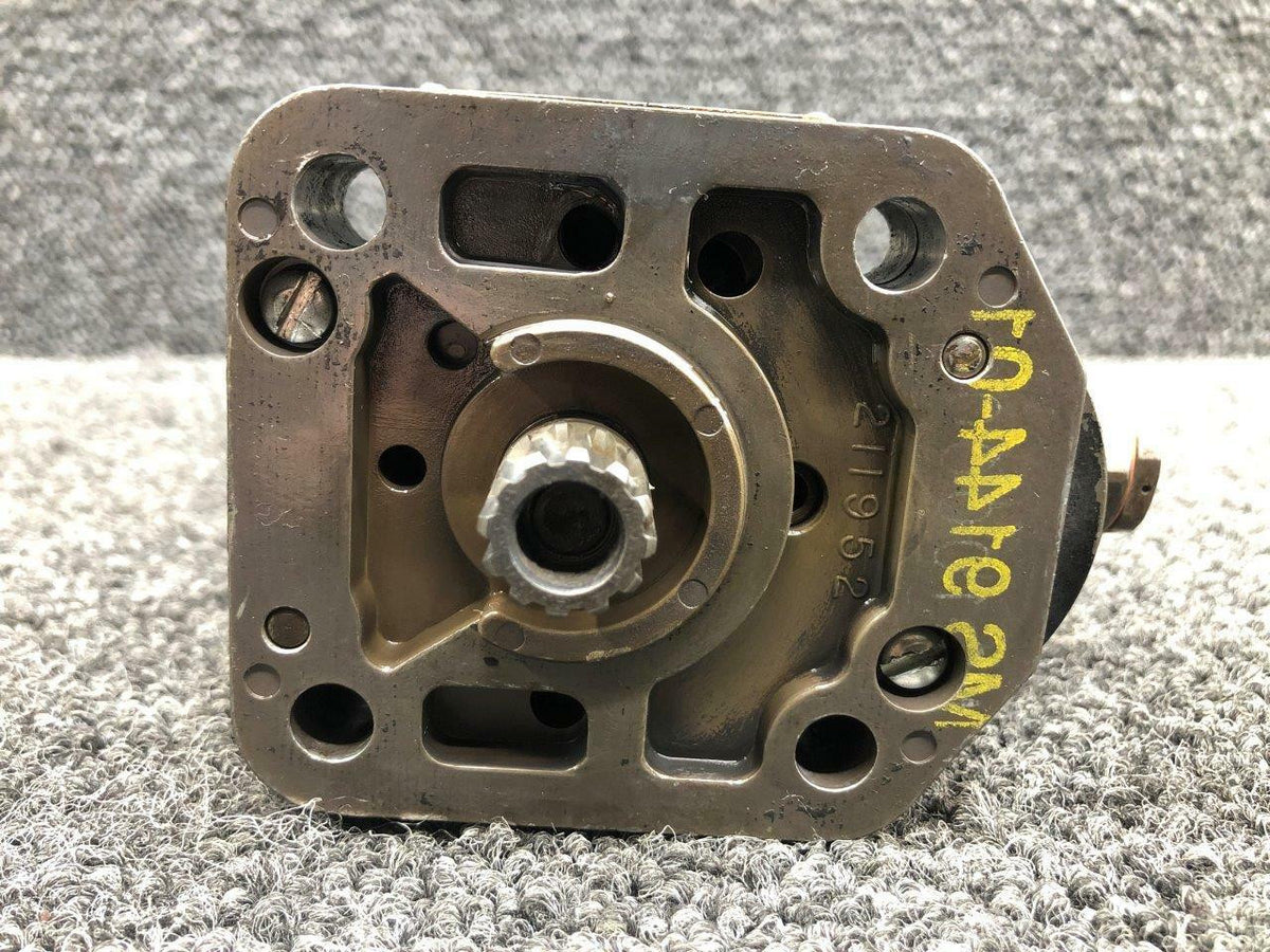 Woodward A210444 / 210444 Continental TSIO-470-B Woodward Propeller Governor