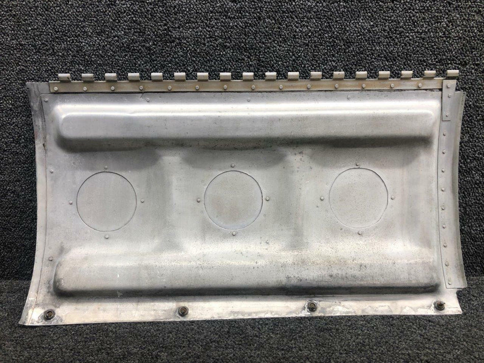 Cessna Aircraft Parts 0895000-3 Cessna 320A LH / RH Engine Cowl Door Forward Assembly