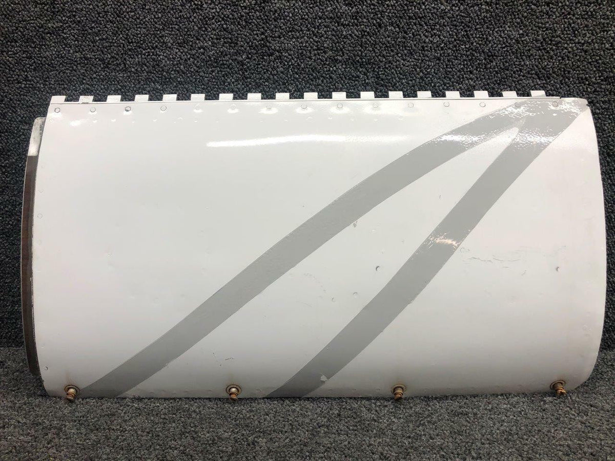 Cessna Aircraft Parts 0895000-3 Cessna 320A LH / RH Engine Cowl Door Forward Assembly