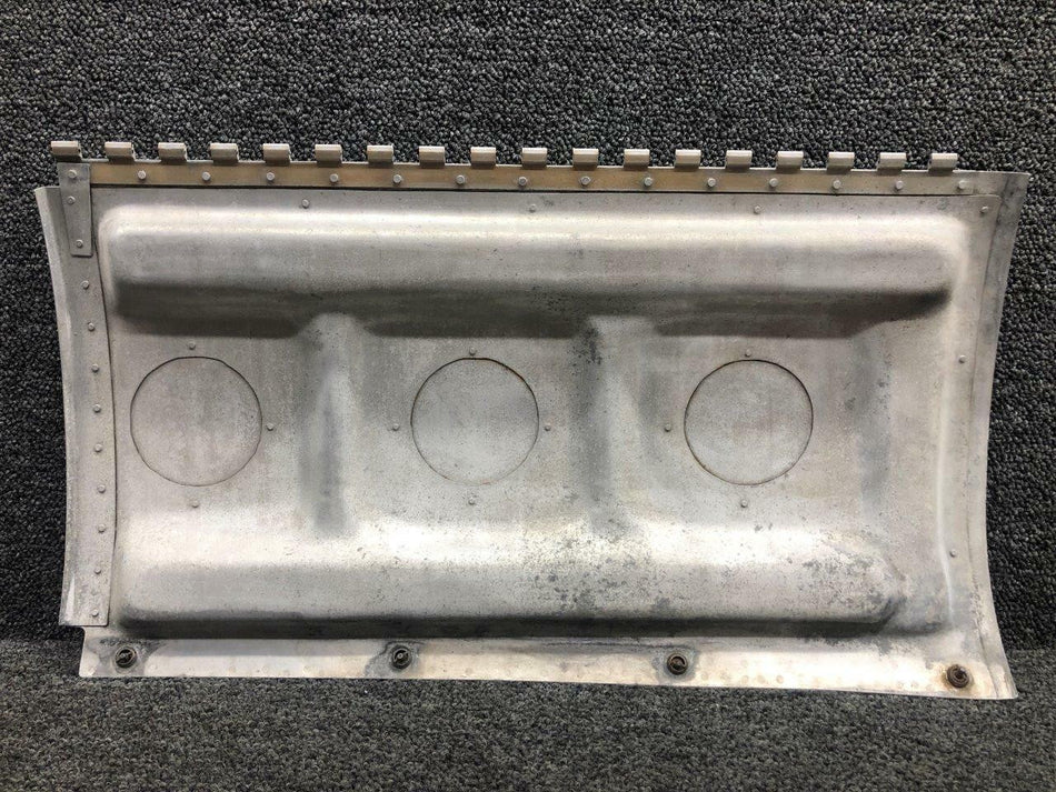 Cessna Aircraft Parts 0895000-2 Cessna 320A RH Engine Cowl Door Forward Outboard Assembly