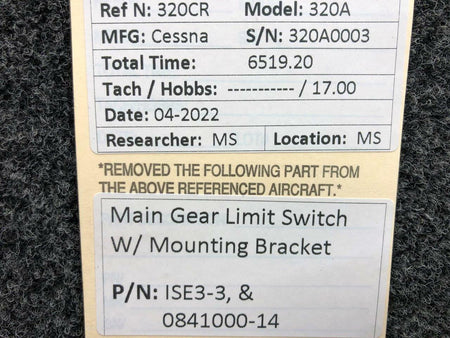 Cessna Aircraft Parts ISE3-3 / 0841000-14 Cessna 320A Main Gear Limit Switch W/ Mounting Bracket