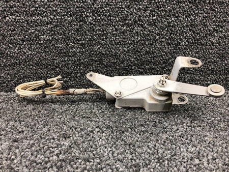 Cessna Aircraft Parts ISE3-3 / 0841000-14 Cessna 320A Main Gear Limit Switch W/ Mounting Bracket