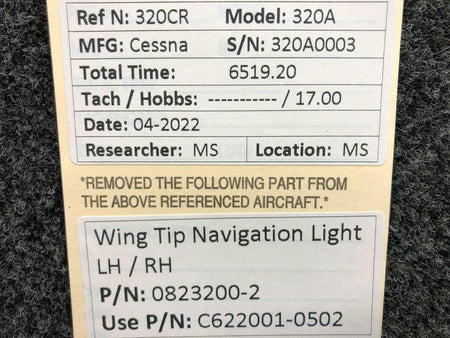 Cessna Aircraft Parts 0823200-2 USE C622001-0502 Cessna 320A Wing Tip Navigation Light LH / RH
