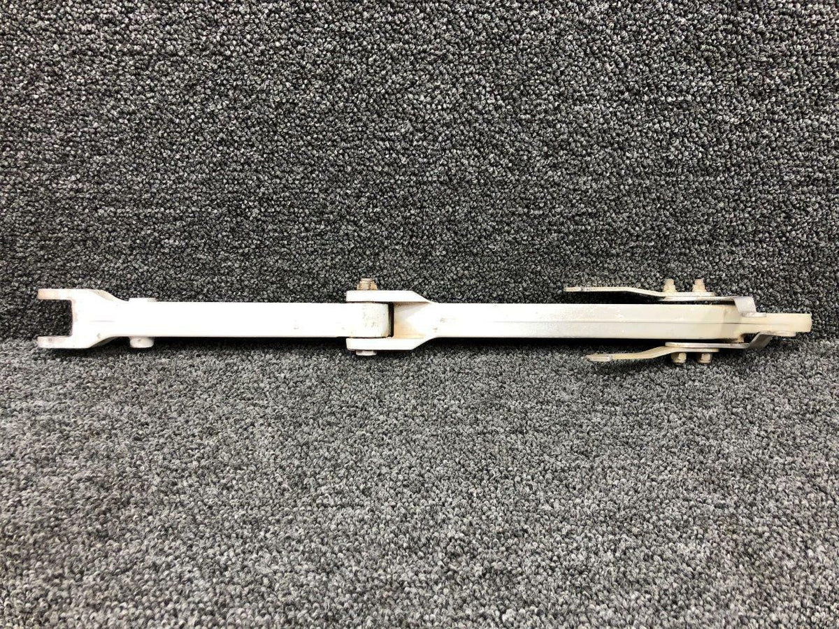 Cessna Aircraft Parts 0841102-4 / 0841103-7 Cessna 320A Main Gear Retract Side Link LH W/ Hooks