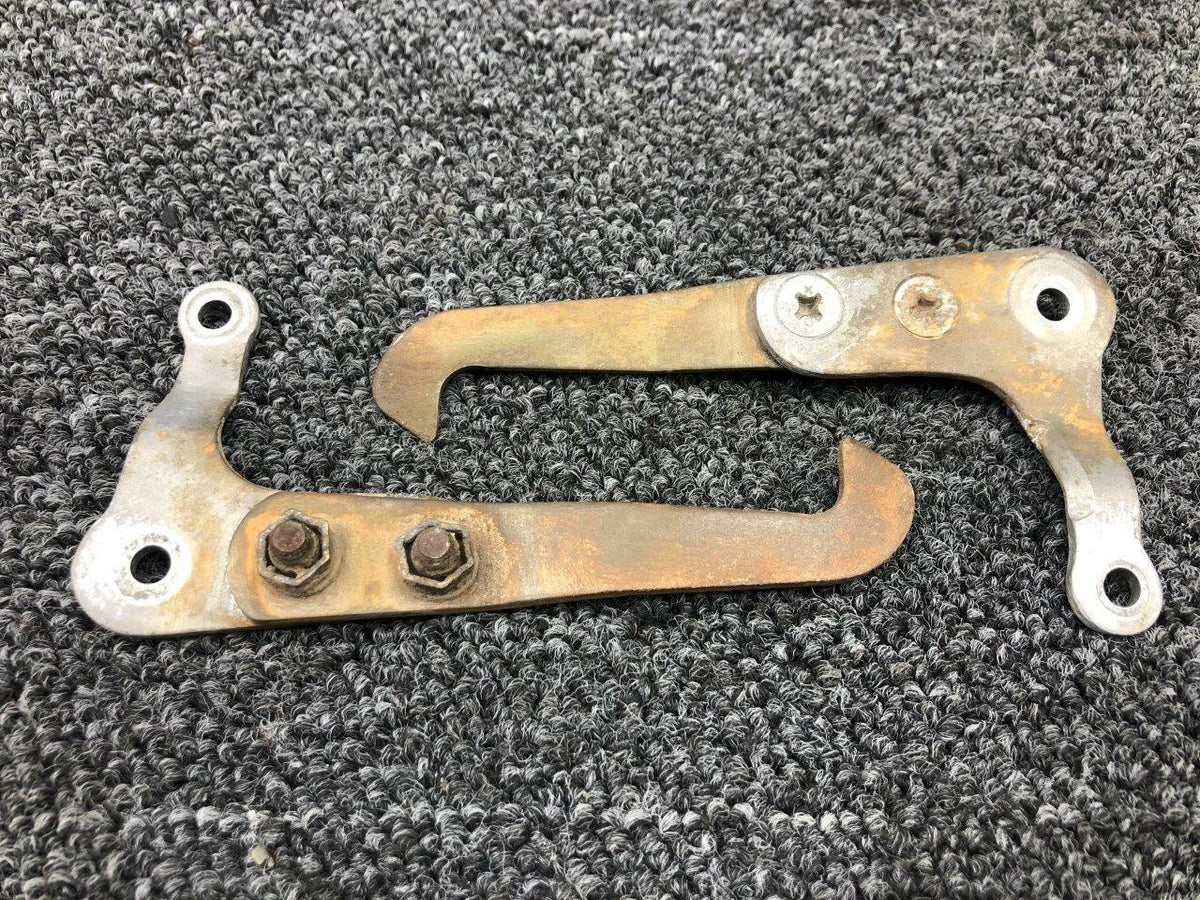 0841102-4 / 0841103-8 Cessna 320A Main Gear Retract Side Link RH W/ Hooks BAS Part Sales | Airplane Parts