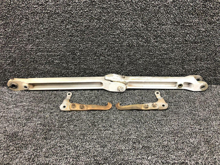 Cessna Aircraft Parts 0841102-4 / 0841103-8 Cessna 320A Main Gear Retract Side Link RH W/ Hooks