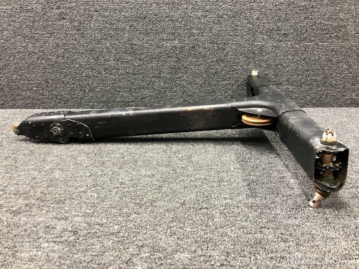 Cessna Aircraft Parts 0896000-1 ALT 0896000-2 Cessna 320A Control Column Assembly