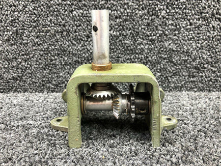 Cessna Aircraft Parts 0841107-2 / 0843400-49 Cessna 320A Manual Gear Extension Bracket W/ Gears