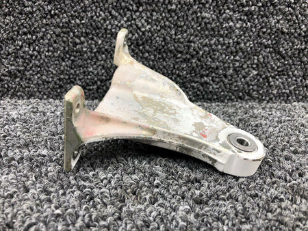 Cessna Aircraft Parts 0822605-4 Cessna 320A Inboard Aileron Hinge Assembly