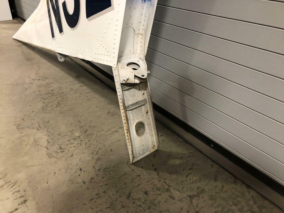 Cessna Aircraft Parts 0831002-19 USE 0831002-204 Cessna 320A Vertical Fin Assembly