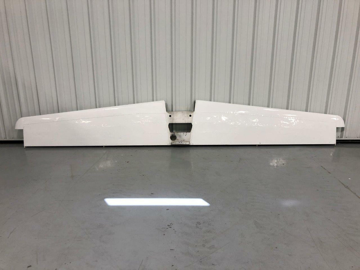 Cessna Aircraft Parts 0893002-3 WEU 0893002-4 Cessna 320A Horizontal Stabilizer Assembly