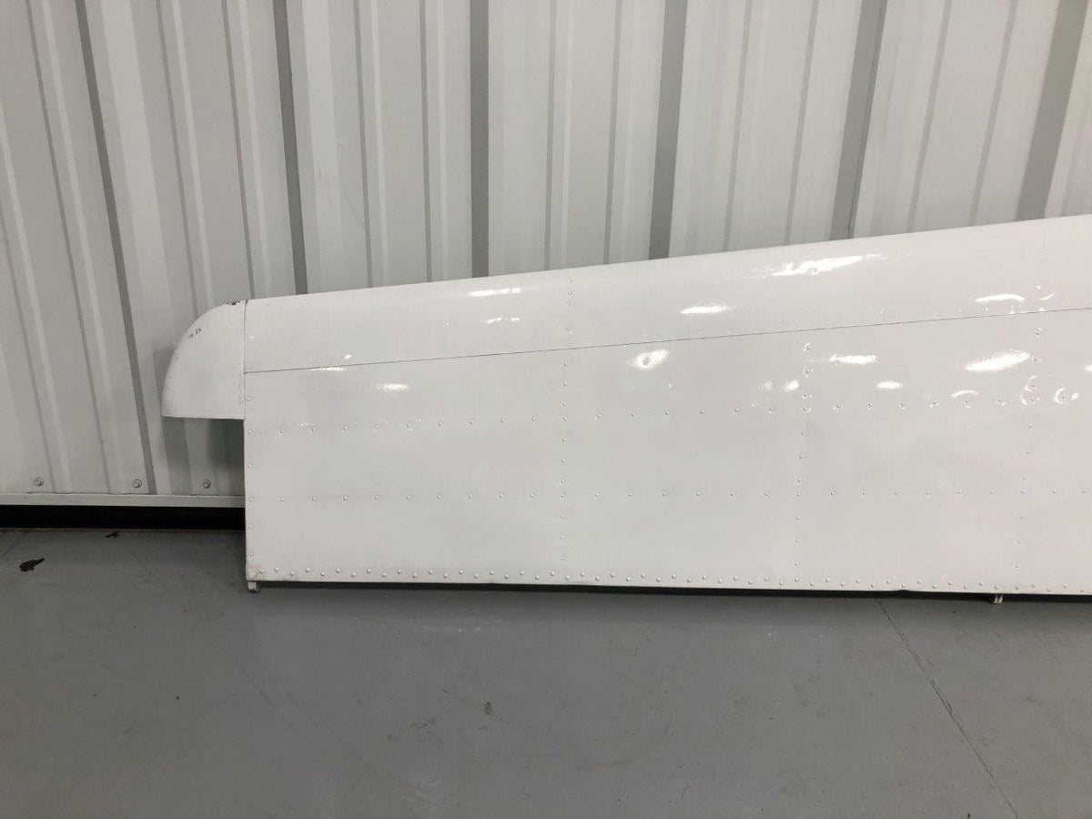 Cessna Aircraft Parts 0893002-3 WEU 0893002-4 Cessna 320A Horizontal Stabilizer Assembly