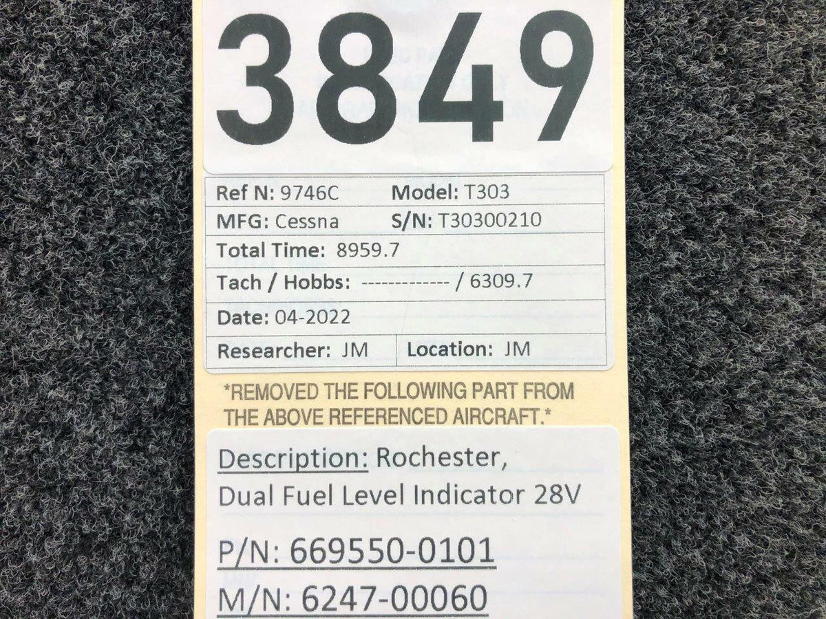 Rochester C669550-0101 Rochester 6247-00060 Dual Fuel Level Indicator Volts 28