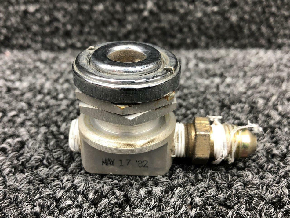 Cessna Aircraft Parts C166006-0201 USE 9912057-15 Cessna T303 Oxygen Outlet Valve Assembly