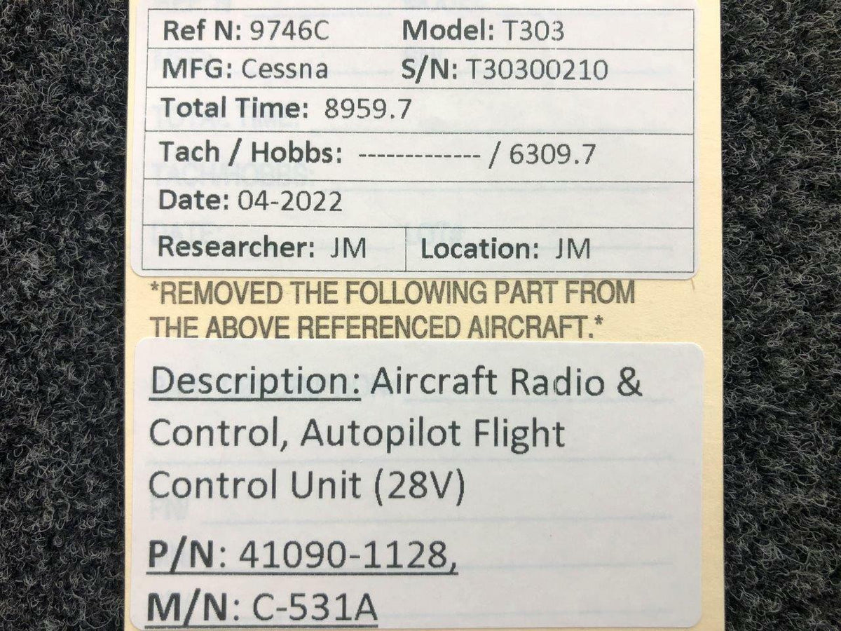 Aircraft Radio and Control 41090-1128 Aircraft Radio and Control C-531A Autopilot Flight Control Unit 28V