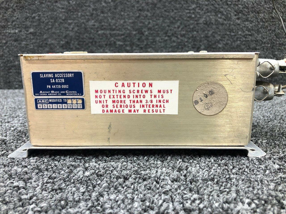 ARC / Edo-Aire 44720-0002 / ID755 ARC / Edo-Aire SA-832B Gyro Slaving Amplifier Volts 14/28
