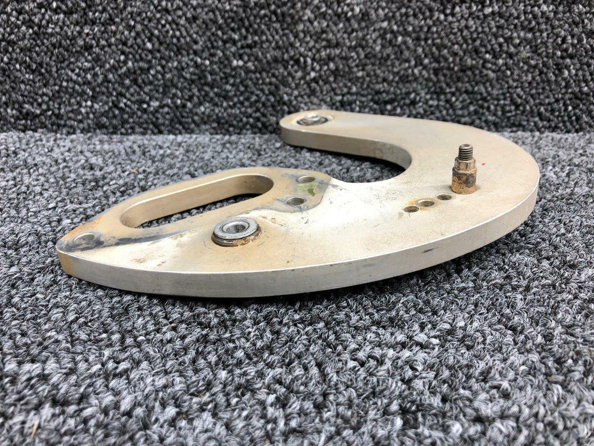 Cessna Aircraft Parts 2534031-1 Cessna T303 Aft Elevator Bellcrank Assembly