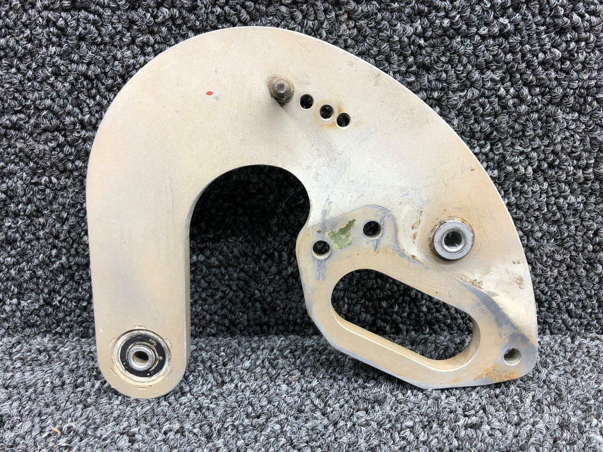 Cessna Aircraft Parts 2534031-1 Cessna T303 Aft Elevator Bellcrank Assembly