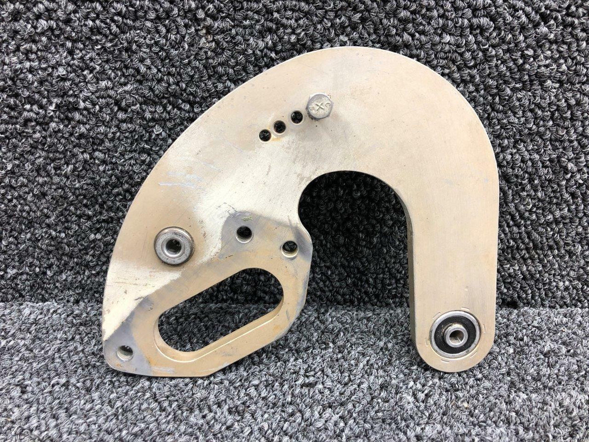 Cessna Aircraft Parts 2534031-1 Cessna T303 Aft Elevator Bellcrank Assembly