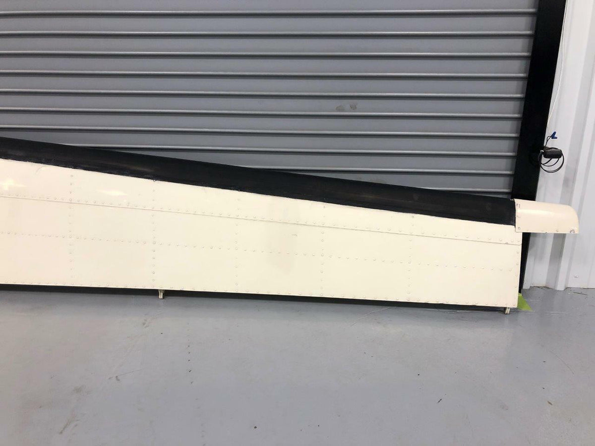 Cessna Aircraft Parts 2532000-1 Cessna T303 Horizontal Stabilizer Assembly