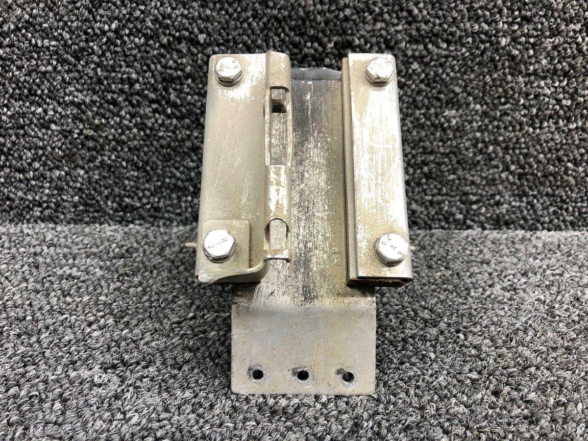 Beechcraft Parts 35-534372-41 / 35-534372-91 Beech 35-C33 Armrest Guide Assembly W/ Bracket