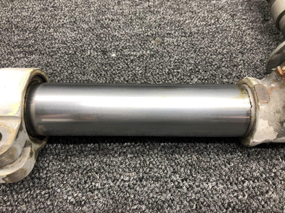 Beechcraft Parts 35-815254-614 Beechcraft 35-C33 Main Gear Strut Assembly RH