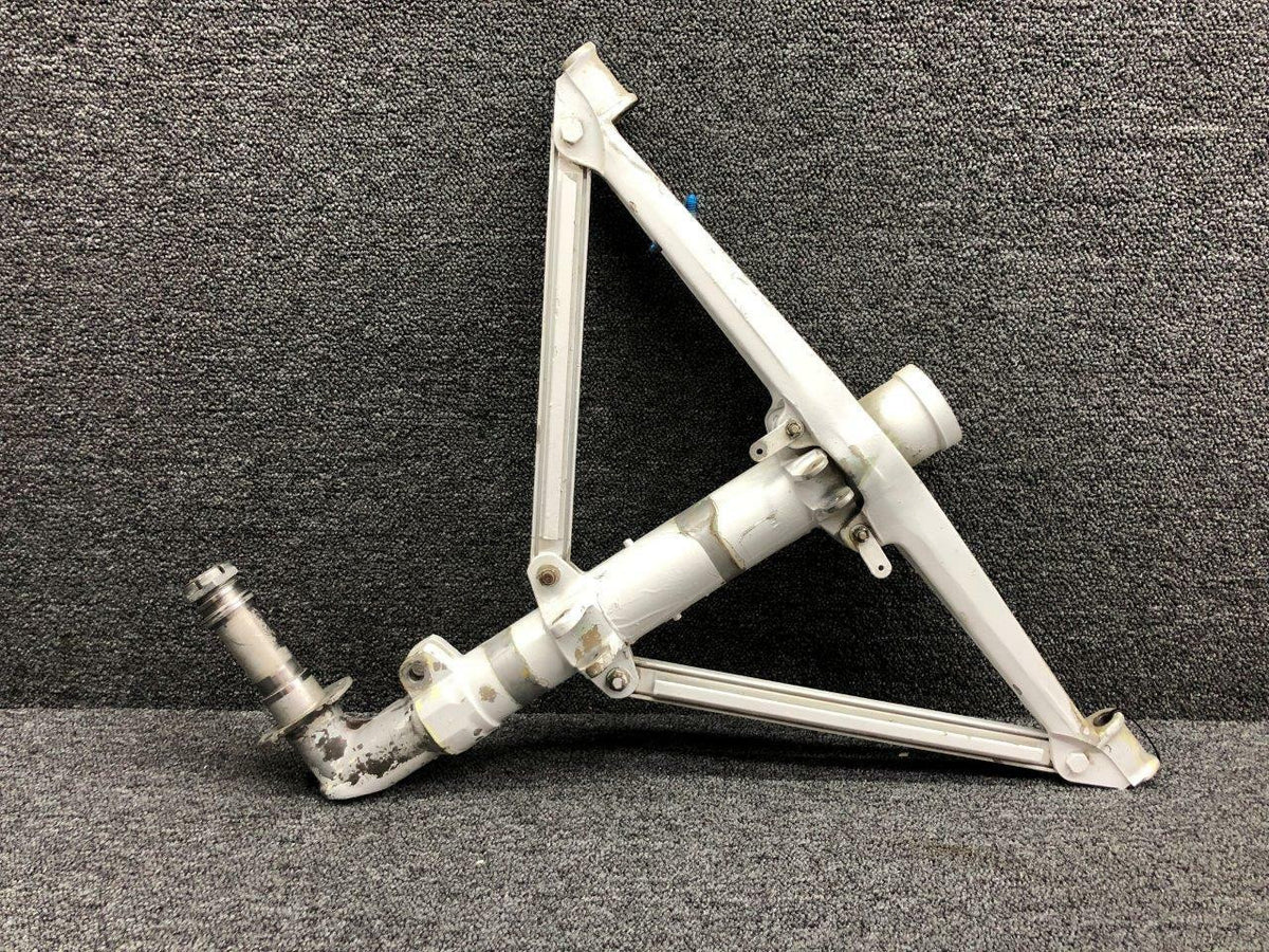 Beechcraft Parts 35-815254-614 Beechcraft 35-C33 Main Gear Strut Assembly RH