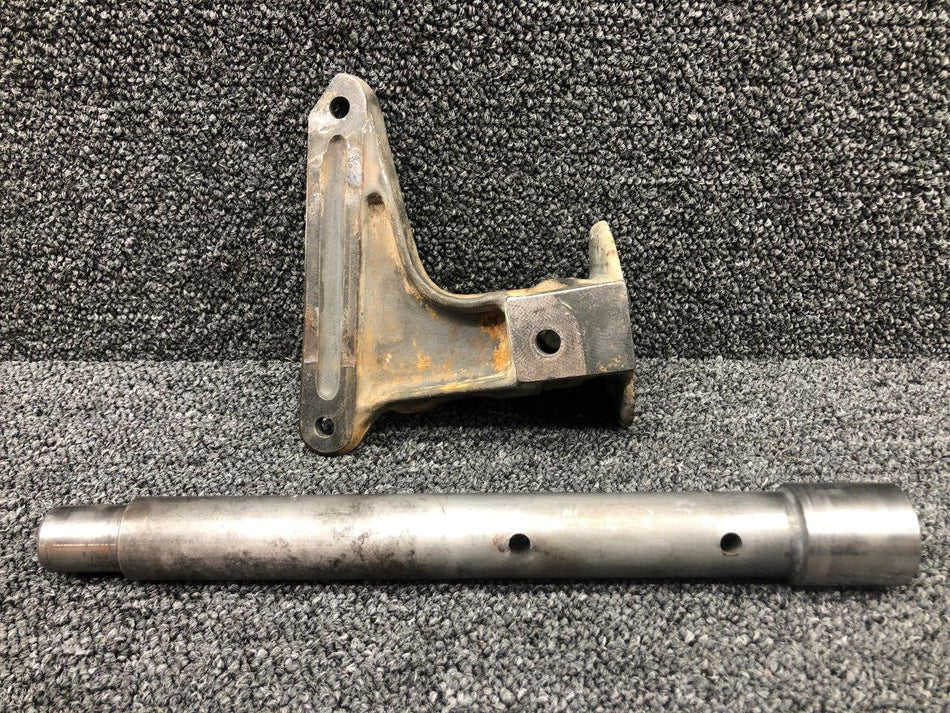 1541000-205 Cessna T337G Main Gear Saddle and Shaft Assembly LH